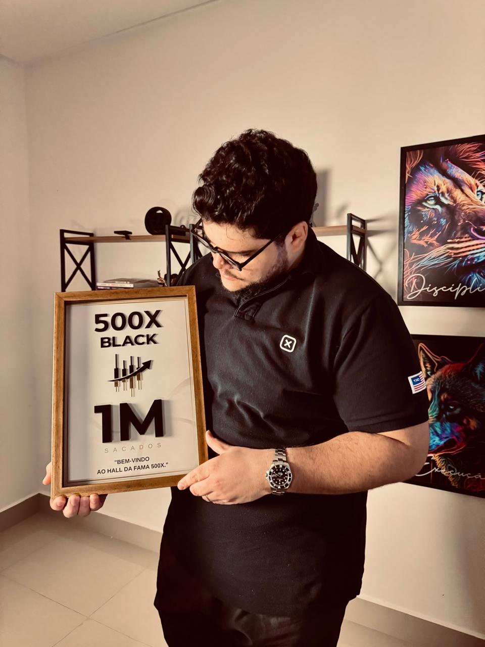 Placa 1M Sacados — Hall da Fama 500X